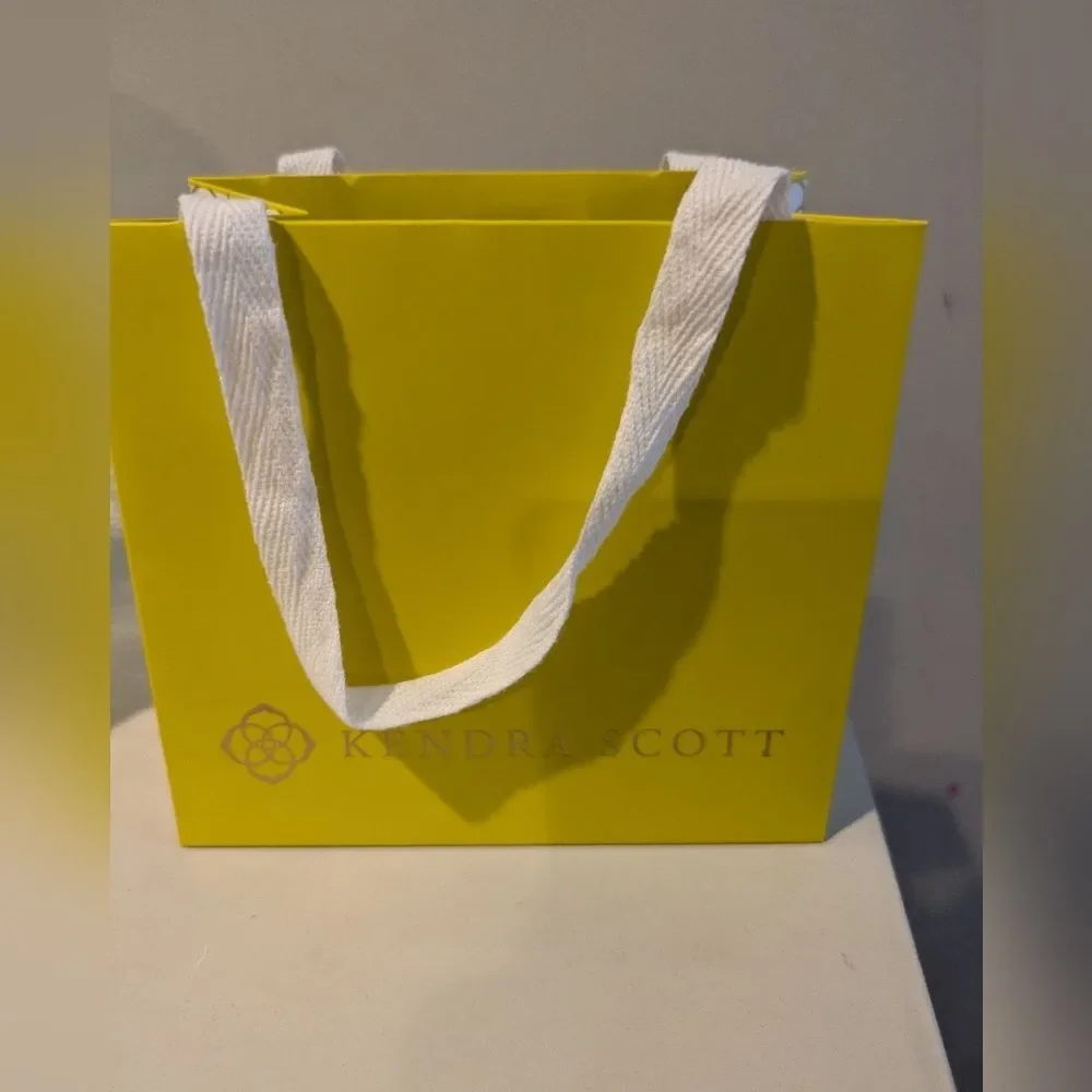 Kendra Scott Gift Bag